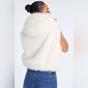 Fashion Nova Faux Fur Sleeveless Hooded Vest White Small